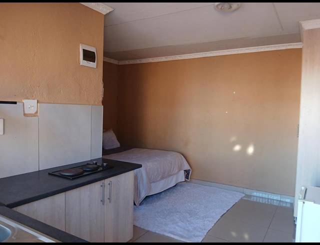 BUSINESS FOR SALE IN MAHWELERENG